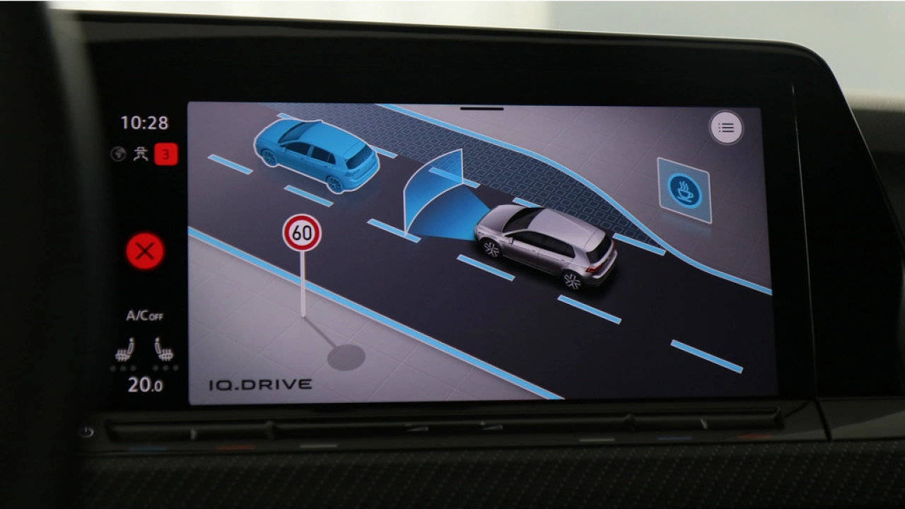 Volkswagen Golf 1.5 eTSI 130pk R-Line Business DSG