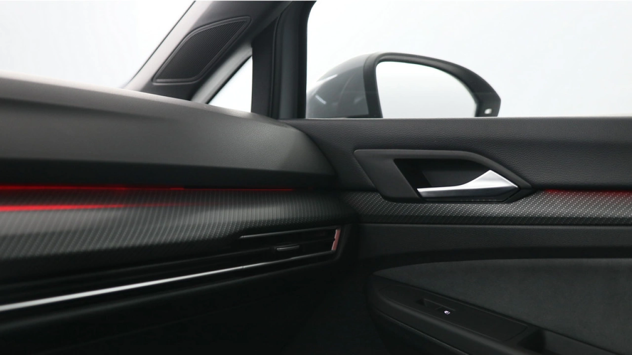 Volkswagen Golf 1.5 eTSI 130pk R-Line Business DSG