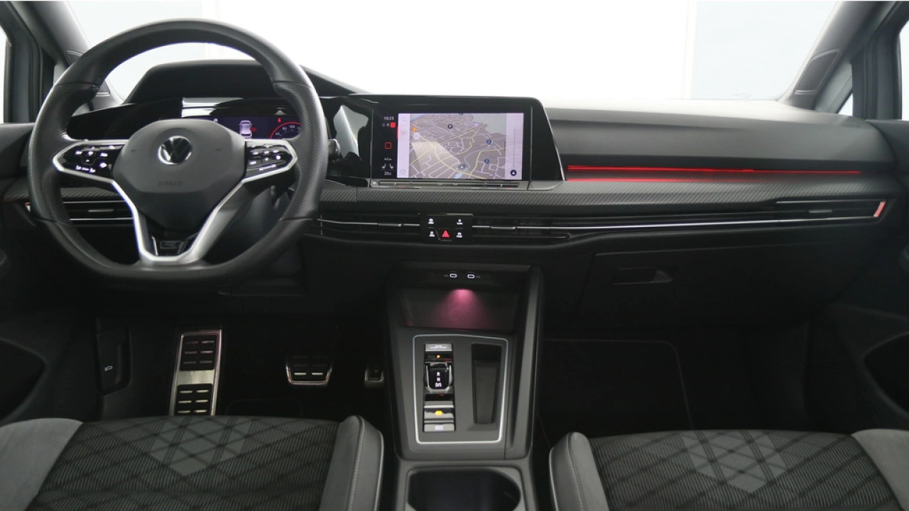 Volkswagen Golf 1.5 eTSI 130pk R-Line Business DSG