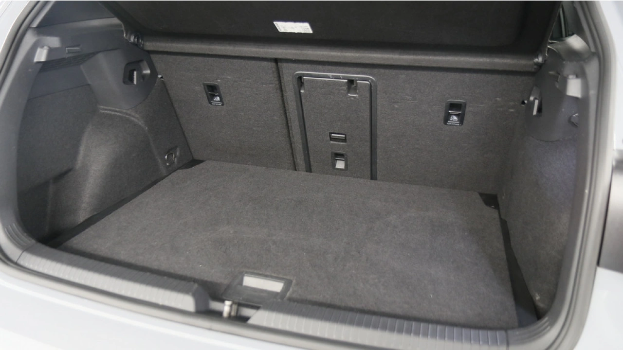 Volkswagen Golf 1.5 eTSI 130pk R-Line Business DSG