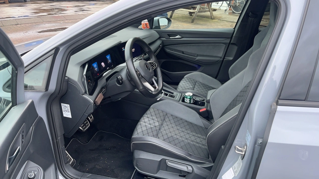 Volkswagen Golf 1.5 eTSI 130pk R-Line Business DSG