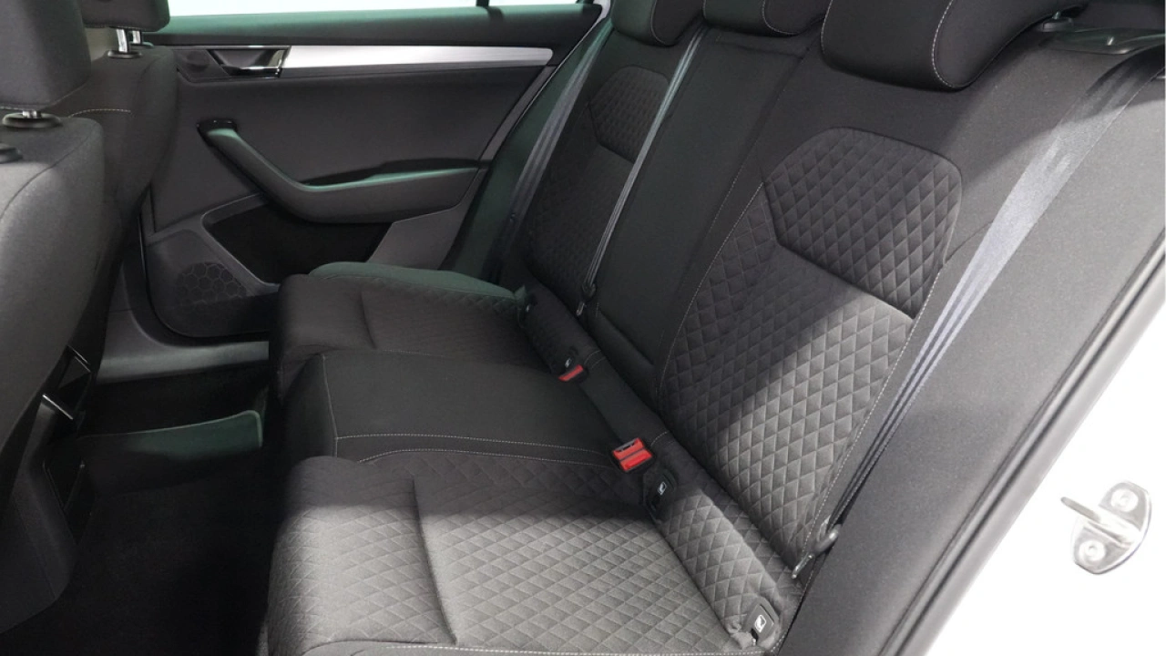 Škoda Superb Combi 1.4 TSI iV 204pk Business Edition Plus