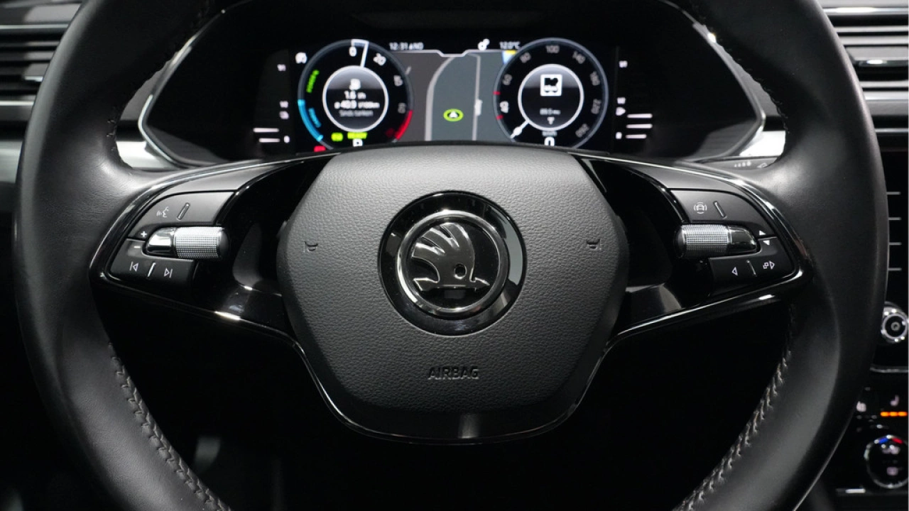 Škoda Superb Combi 1.4 TSI iV 204pk Business Edition Plus