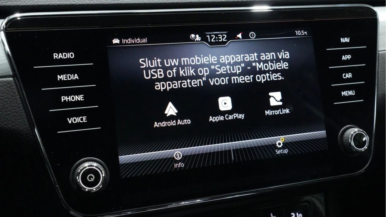 Škoda Superb Combi 1.4 TSI iV 204pk Business Edition Plus