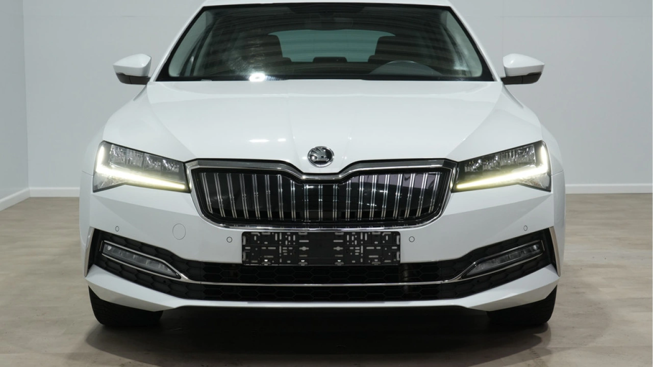 Škoda Superb Combi 1.4 TSI iV 204pk Business Edition Plus