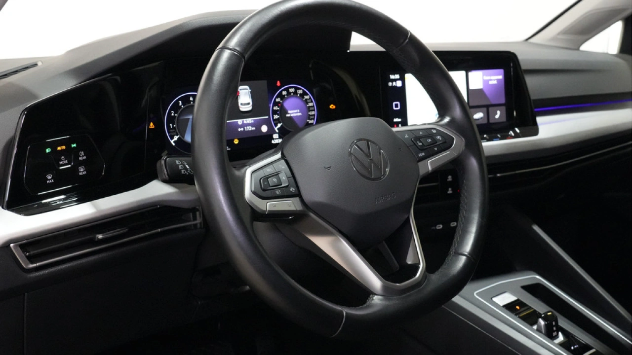 Volkswagen Golf 1.0 eTSI 110pk Life Business