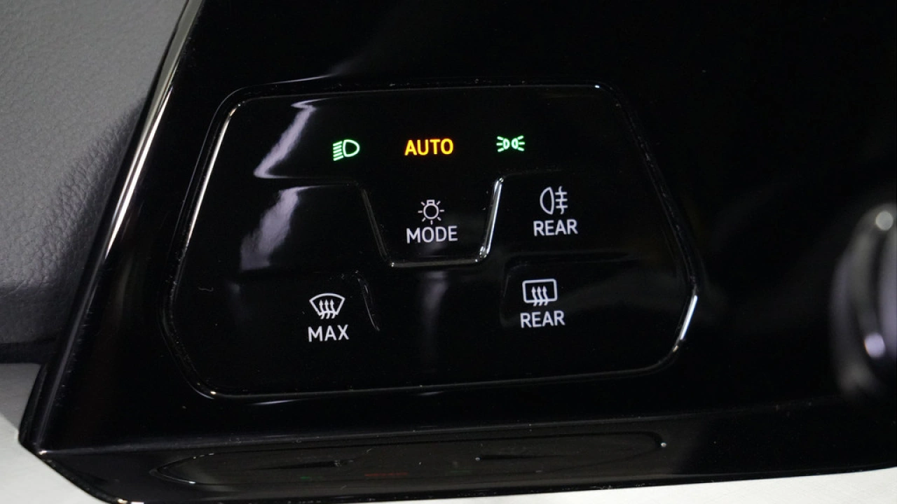 Volkswagen Golf 1.0 eTSI 110pk Life Business