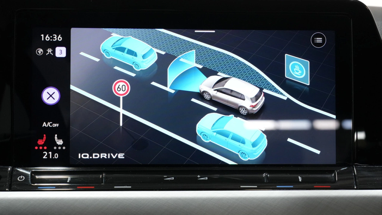 Volkswagen Golf 1.0 eTSI 110pk Life Business