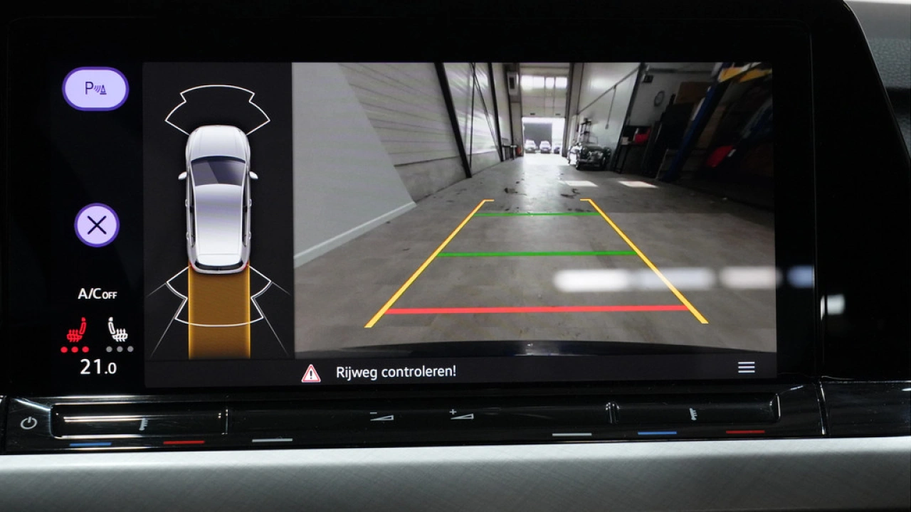 Volkswagen Golf 1.0 eTSI 110pk Life Business