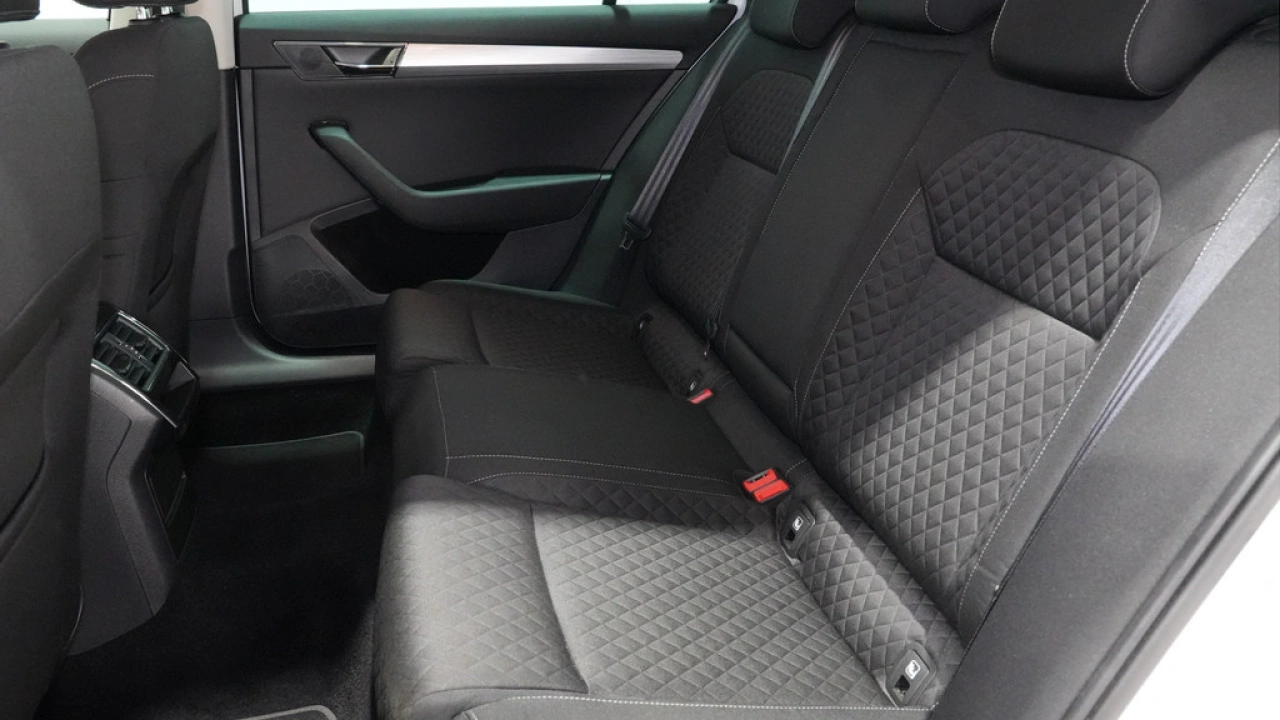 Škoda Superb Combi 1.4 TSI iV 204pk Business Edition Plus