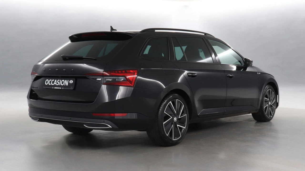 Škoda Superb Combi 1.5 TSI 150pk ACT Sportline Business DSG