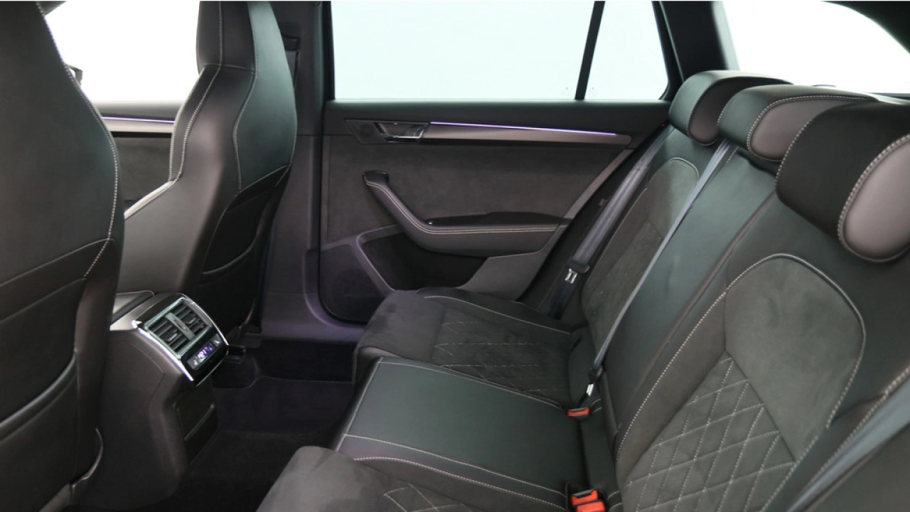 Škoda Superb Combi 1.5 TSI 150pk ACT Sportline Business DSG