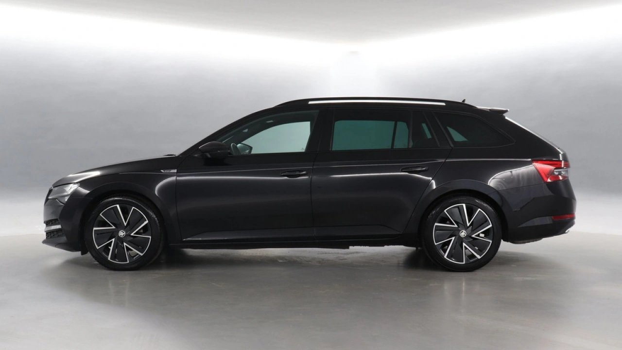 Škoda Superb Combi 1.5 TSI 150pk ACT Sportline Business DSG