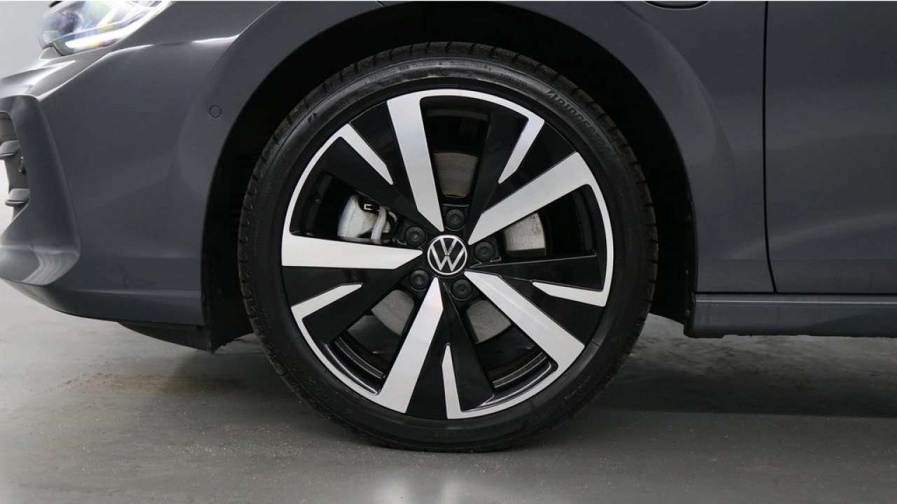 Volkswagen Golf 1.5 eHybrid 204pk Life Edition DSG