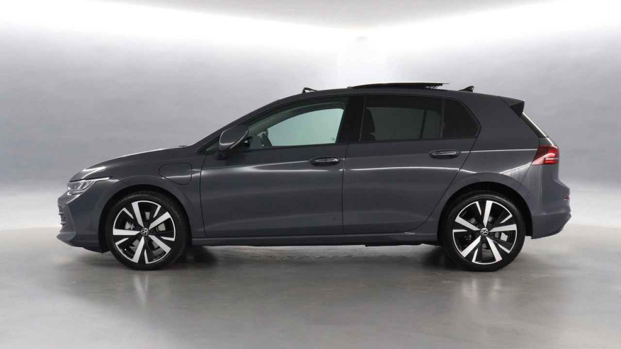 Volkswagen Golf 1.5 eHybrid 204pk Life Edition DSG
