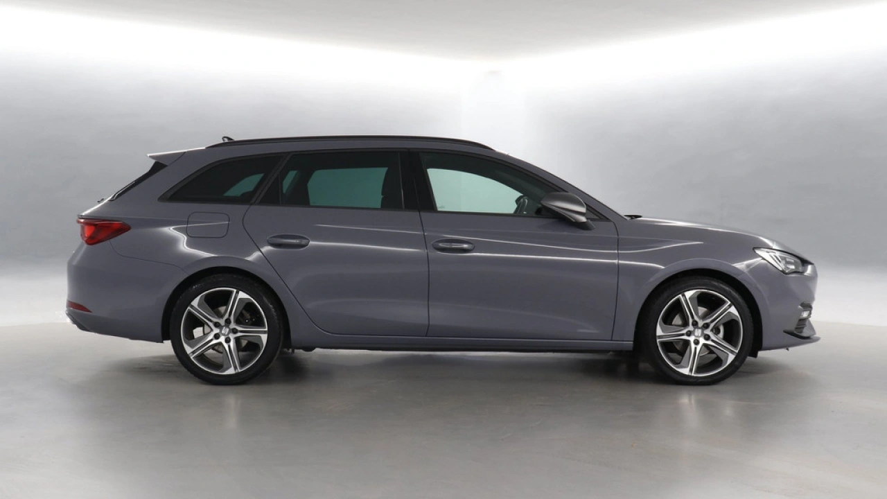 SEAT Leon Sportstourer 1.5 eTSI 150pk FR Business DSG