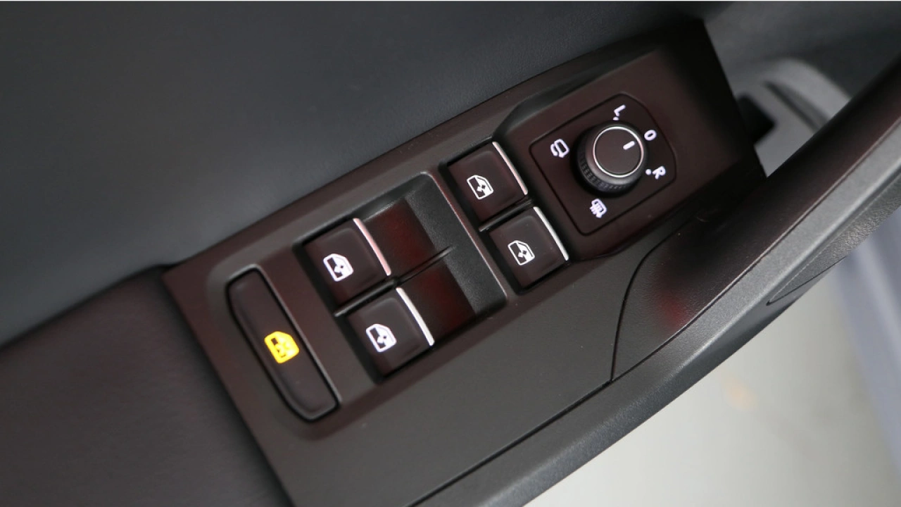 SEAT Leon Sportstourer 1.5 eTSI 150pk FR Business DSG