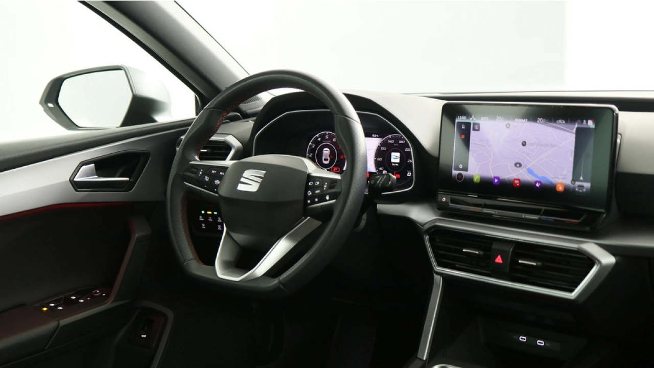 SEAT Leon Sportstourer 1.5 eTSI 150pk FR Business DSG