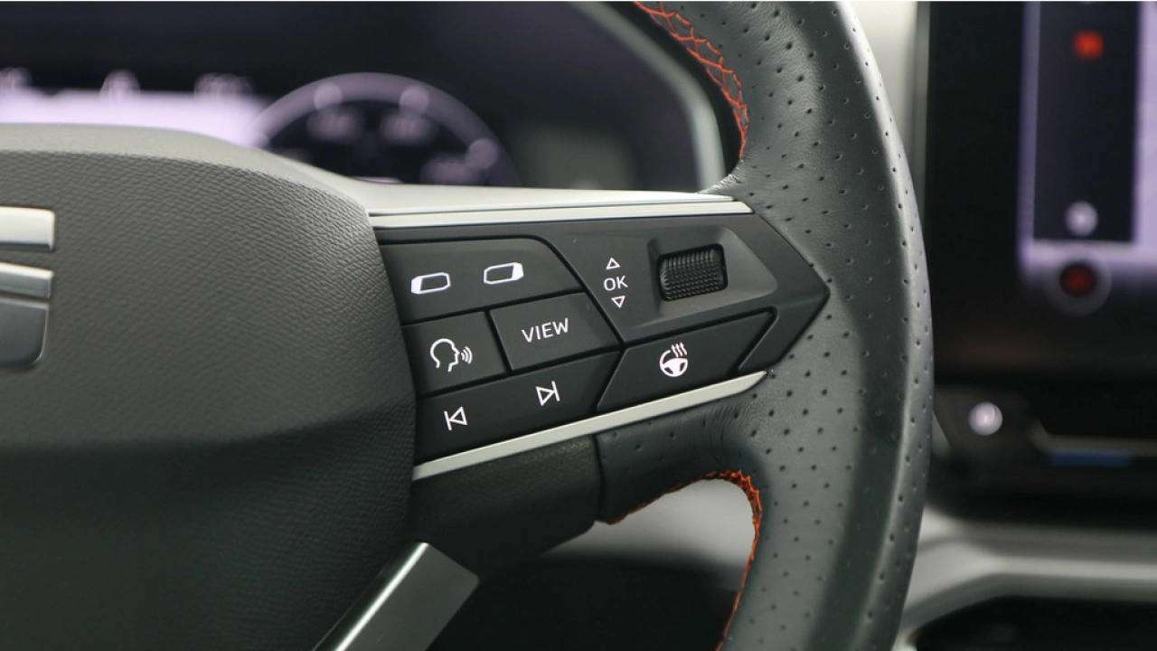 SEAT Leon Sportstourer 1.5 eTSI 150pk FR Business DSG