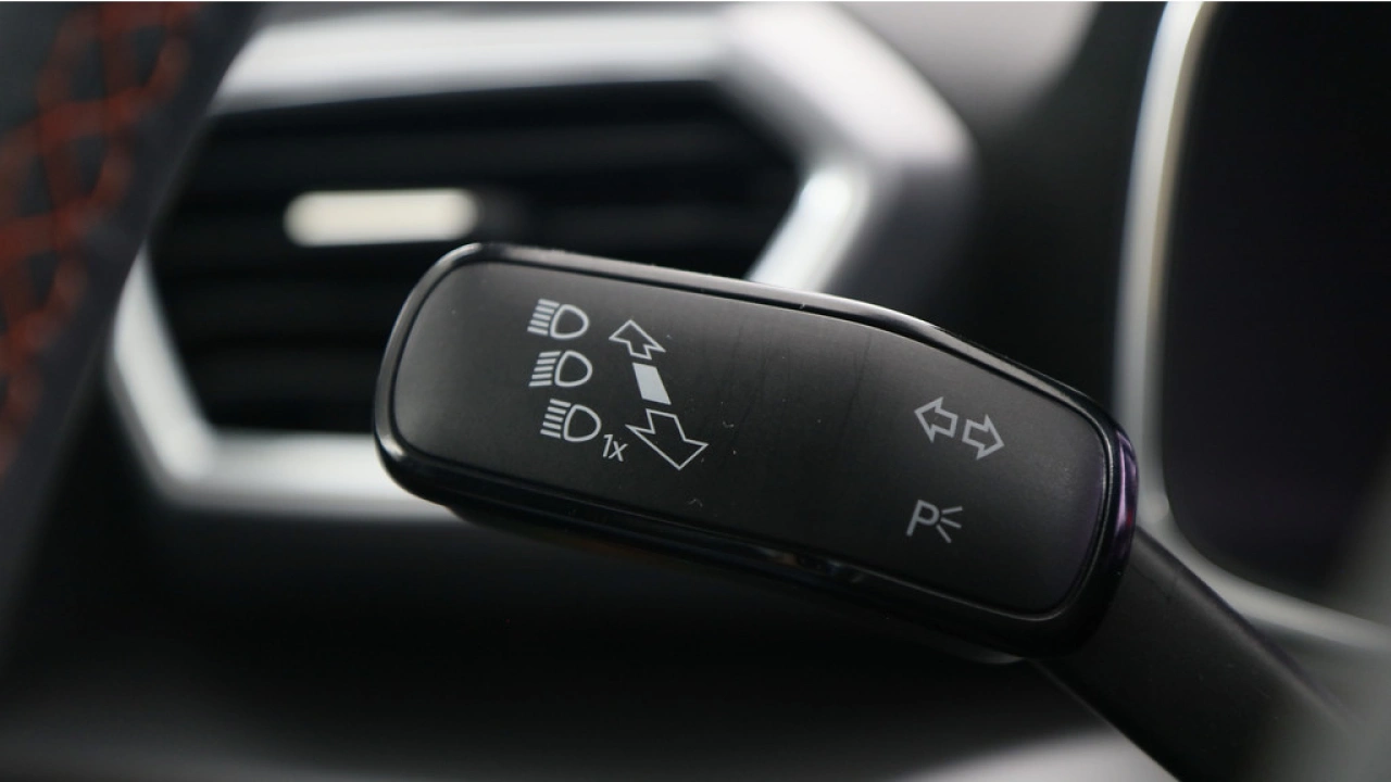 SEAT Leon Sportstourer 1.5 eTSI 150pk FR Business DSG