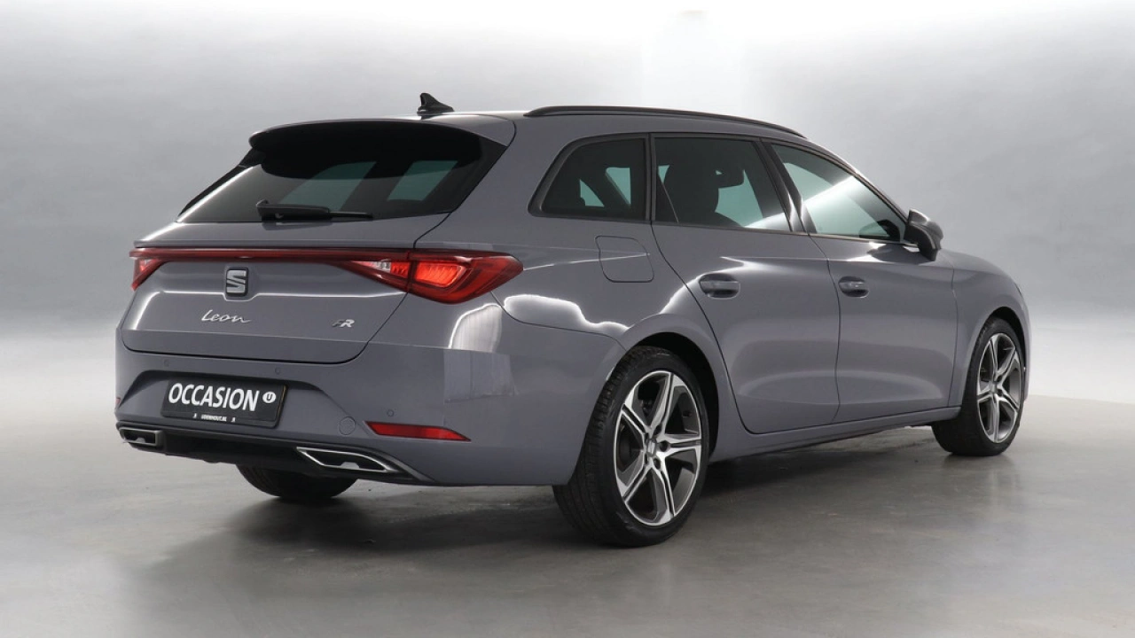 SEAT Leon Sportstourer 1.5 eTSI 150pk FR Business DSG