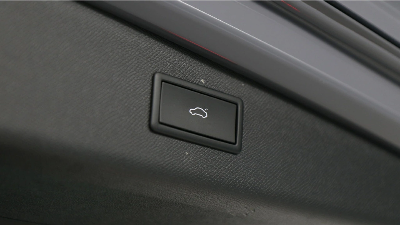 SEAT Leon Sportstourer 1.5 eTSI 150pk FR Business DSG