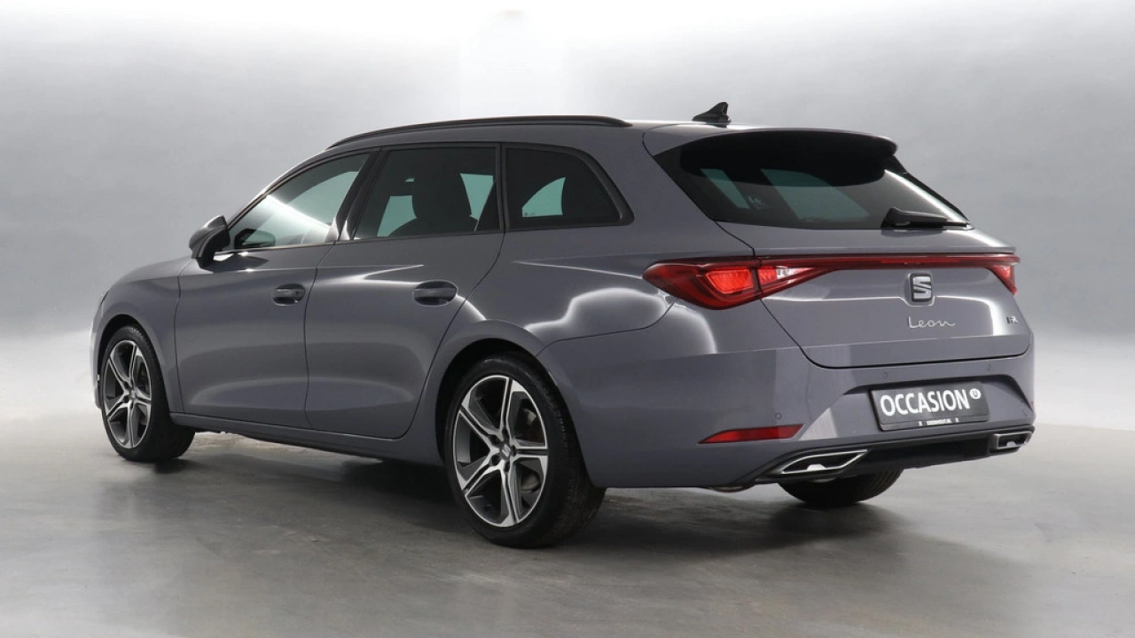 SEAT Leon Sportstourer 1.5 eTSI 150pk FR Business DSG