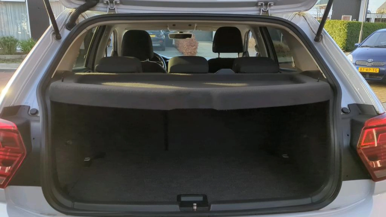 Volkswagen Polo 1.0 TSI 95pk Highline Navigatie Trekhaak