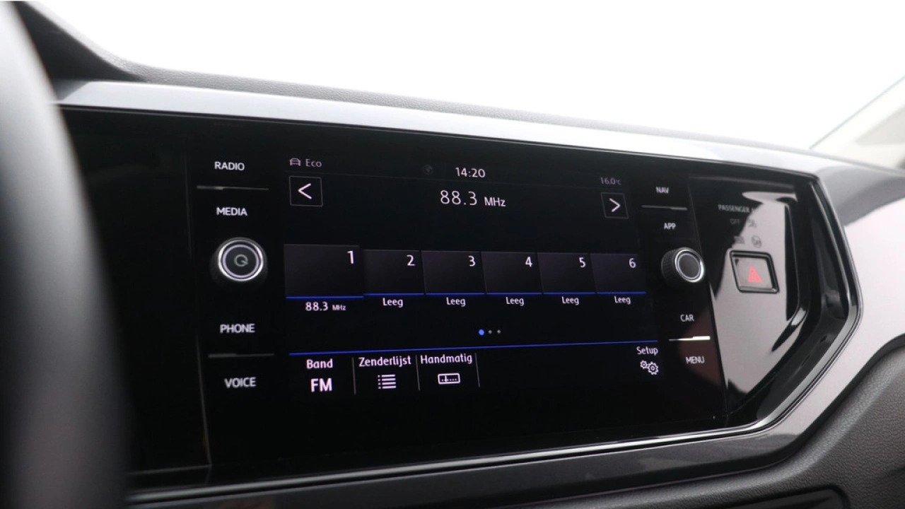 Volkswagen Polo 1.0 TSI 95pk Highline Navigatie Trekhaak