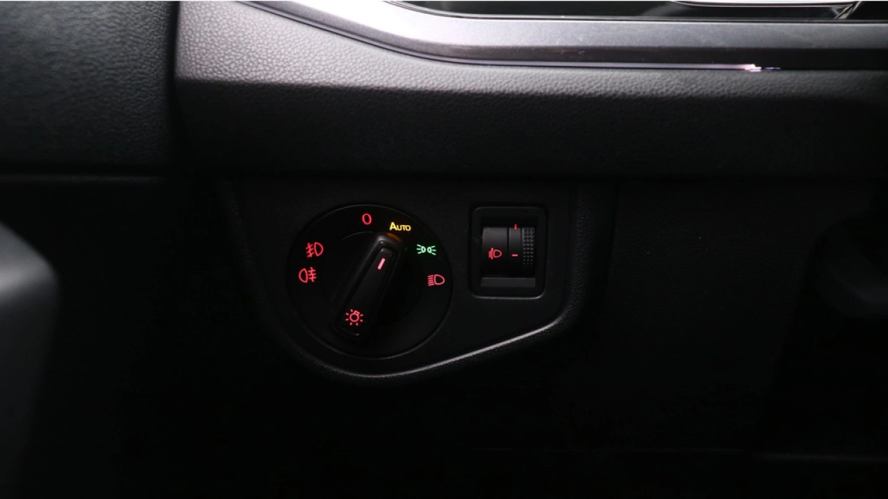 Volkswagen Polo 1.0 TSI 95pk Highline Navigatie Trekhaak