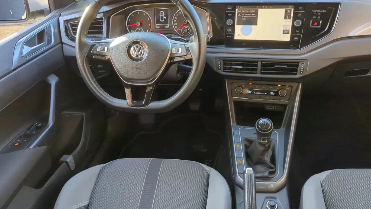 Volkswagen Polo 1.0 TSI 95pk Highline Navigatie Trekhaak