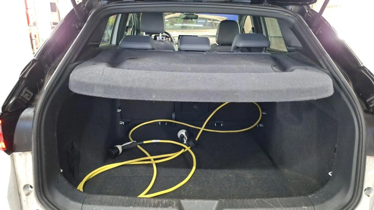 Volkswagen ID.4 First 77 kWh 204pk Navigatie Trekhaak