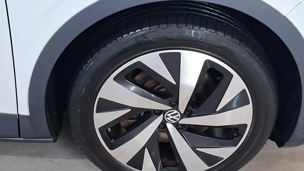 Volkswagen ID.4 First 77 kWh 204pk Navigatie Trekhaak