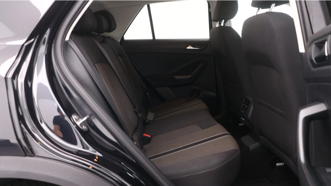 Volkswagen T-Roc 1.0 TSI 110pk Style Navigatie climatronic