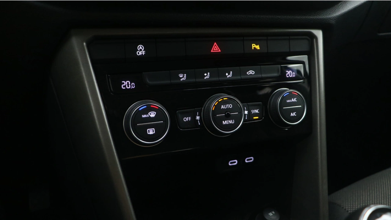 Volkswagen T-Roc 1.0 TSI 110pk Style Navigatie climatronic