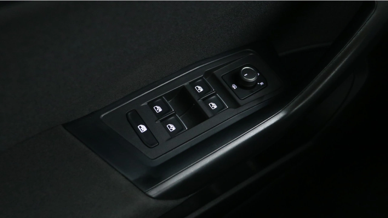 Volkswagen T-Roc 1.0 TSI 110pk Style Navigatie climatronic