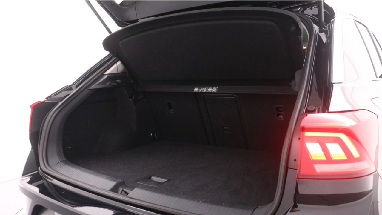 Volkswagen T-Roc 1.0 TSI 110pk Style Navigatie climatronic