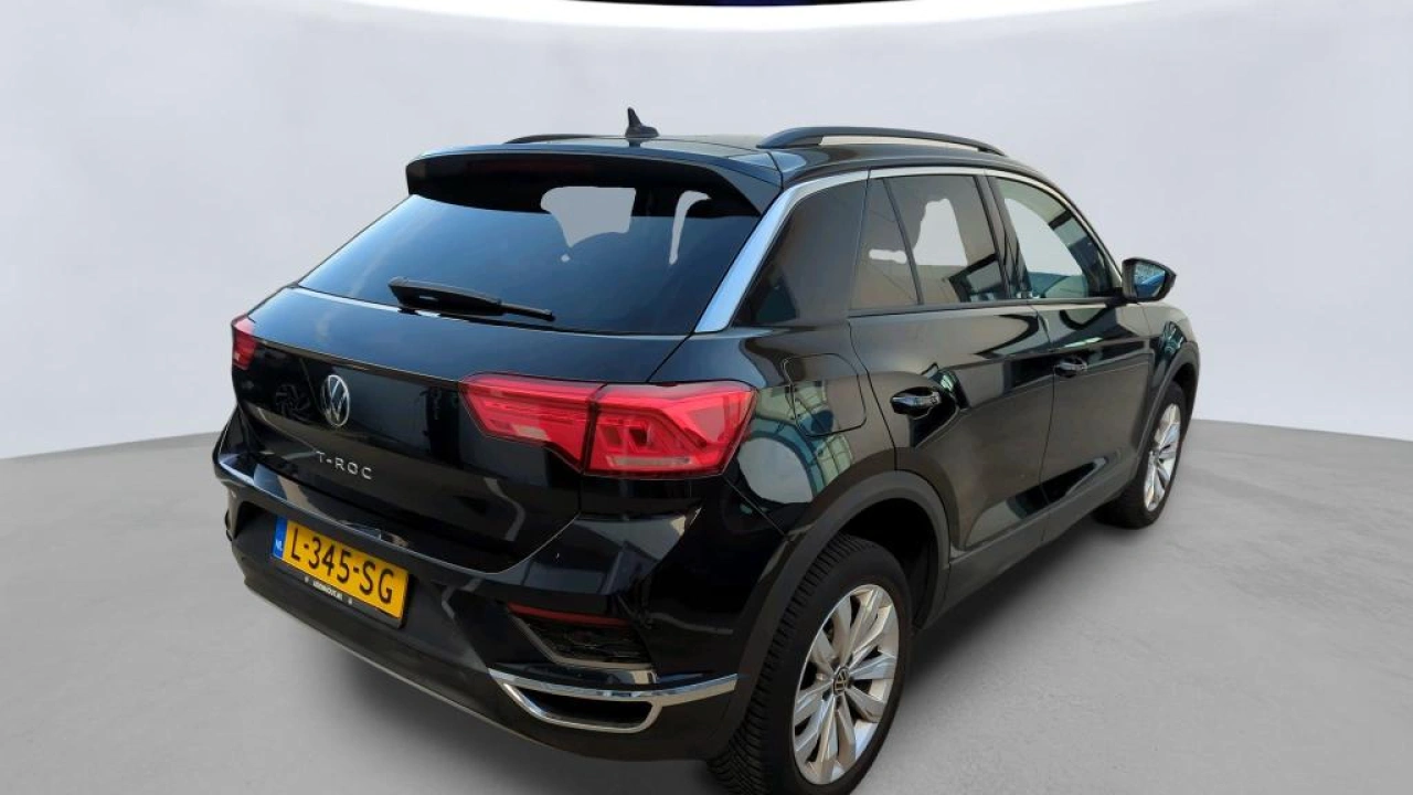 Volkswagen T-Roc 1.0 TSI 110pk Style Navigatie climatronic