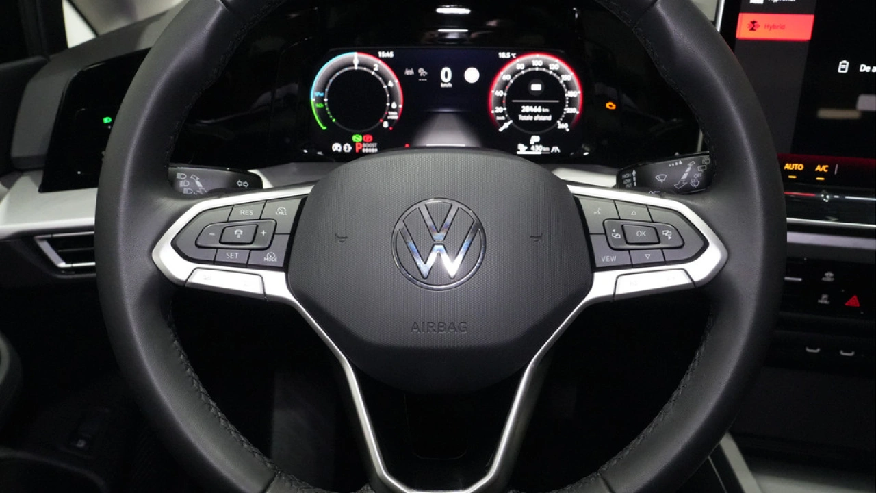 Volkswagen Golf 1.5 eHybrid 204pk Life Edition