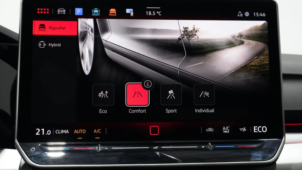 Volkswagen Golf 1.5 eHybrid 204pk Life Edition