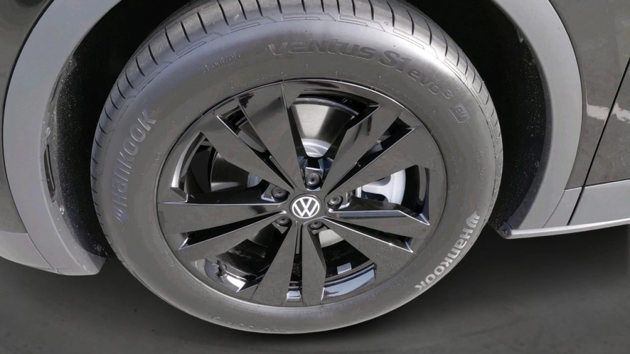 Volkswagen ID.4 Pro Limited Edition Plus 77 kWh | Trekhaak | Panoramadak |