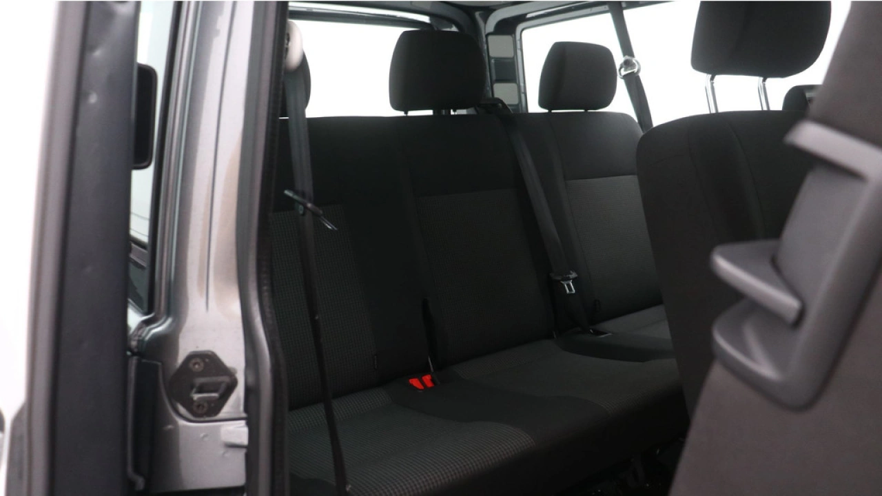 Volkswagen Transporter Kombi L2H1 2.0 TDI 150pk DSG