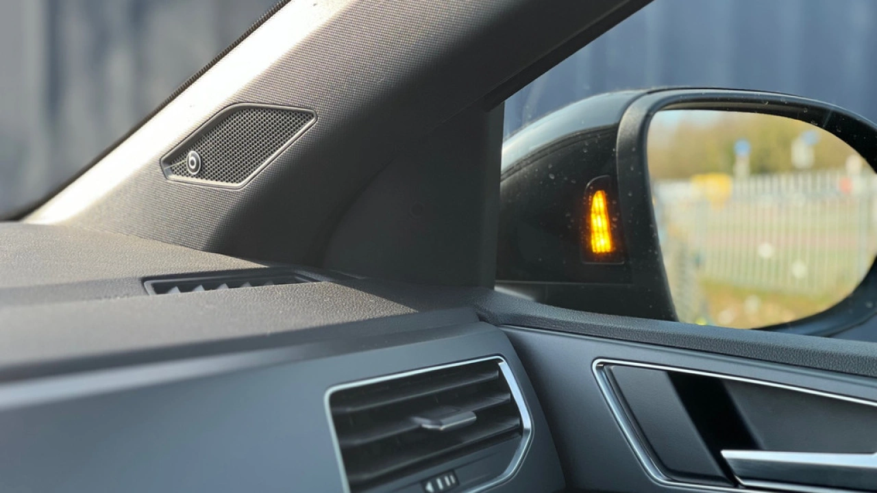 Volkswagen Taigo 1.0 TSI 110pk DSG R-Line Business Panoramadak