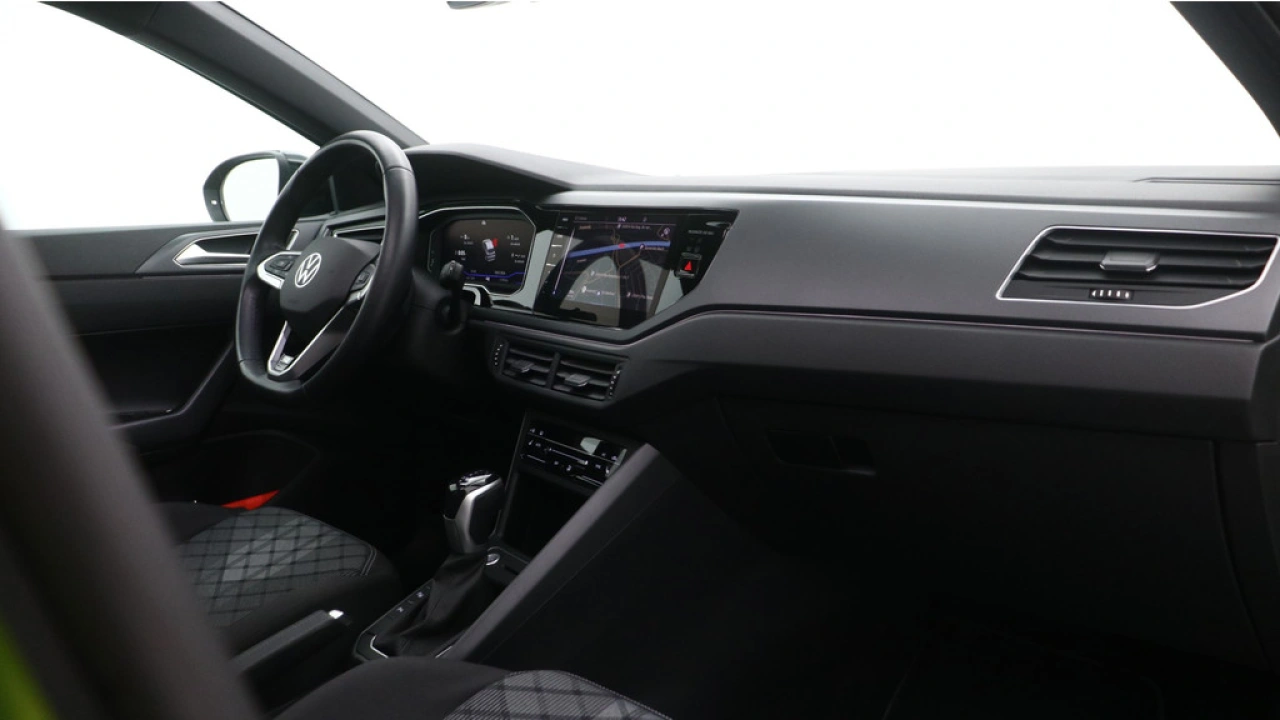 Volkswagen Taigo 1.0 TSI 110pk DSG R-Line Business Panoramadak