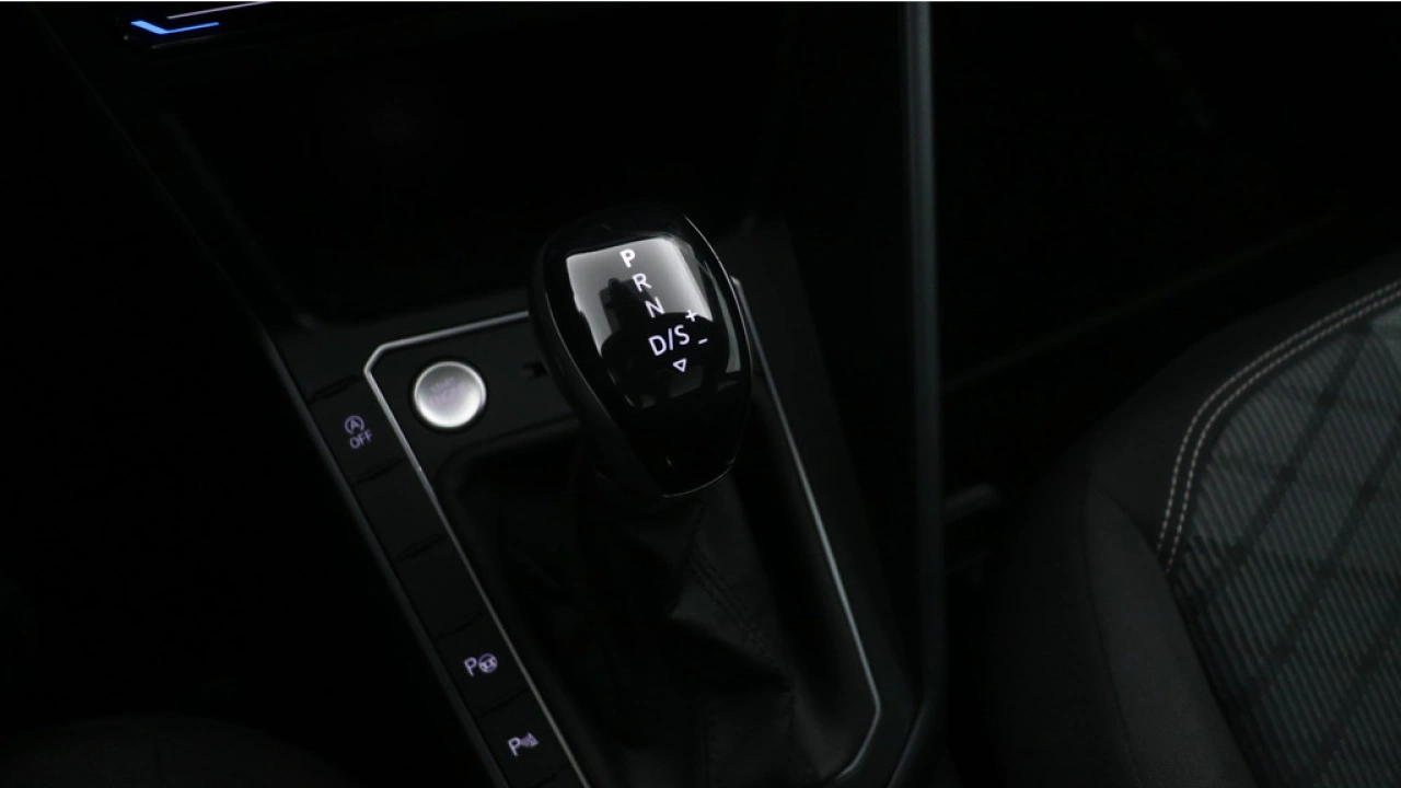 Volkswagen Taigo 1.0 TSI 110pk DSG R-Line Business Panoramadak