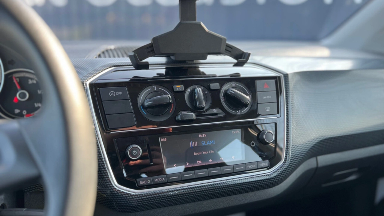 Volkswagen up! 1.0 65pk Airco Bluetooth DAB Lane Assist