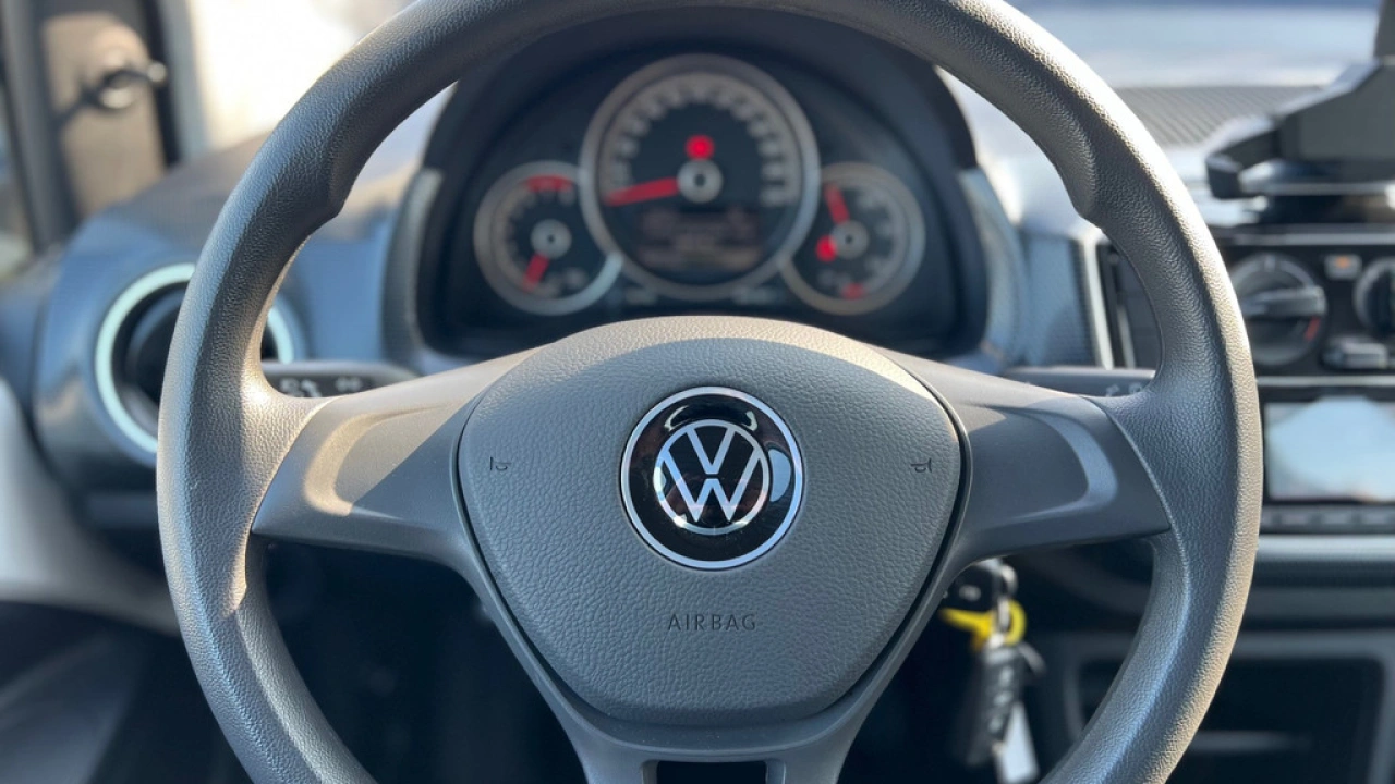 Volkswagen up! 1.0 65pk Airco Bluetooth DAB Lane Assist