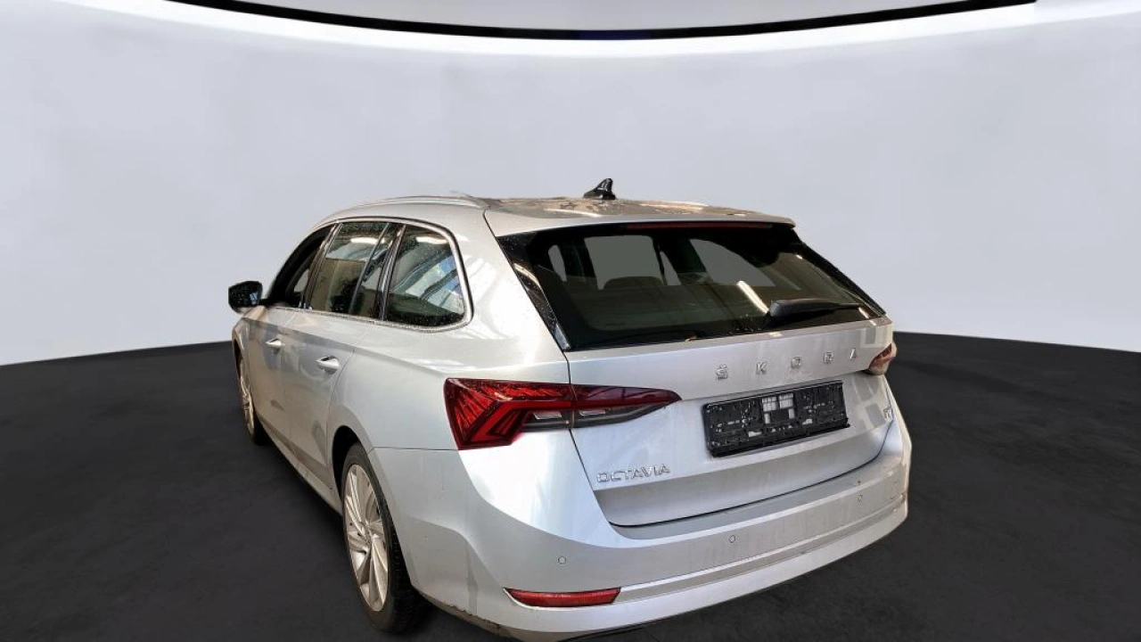 Škoda Octavia Combi 1.4 TSI iV PHEV Business Edition Plus