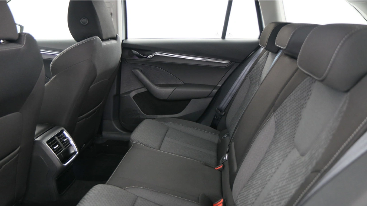 Škoda Octavia Combi 1.4 TSI iV PHEV Business Edition Plus