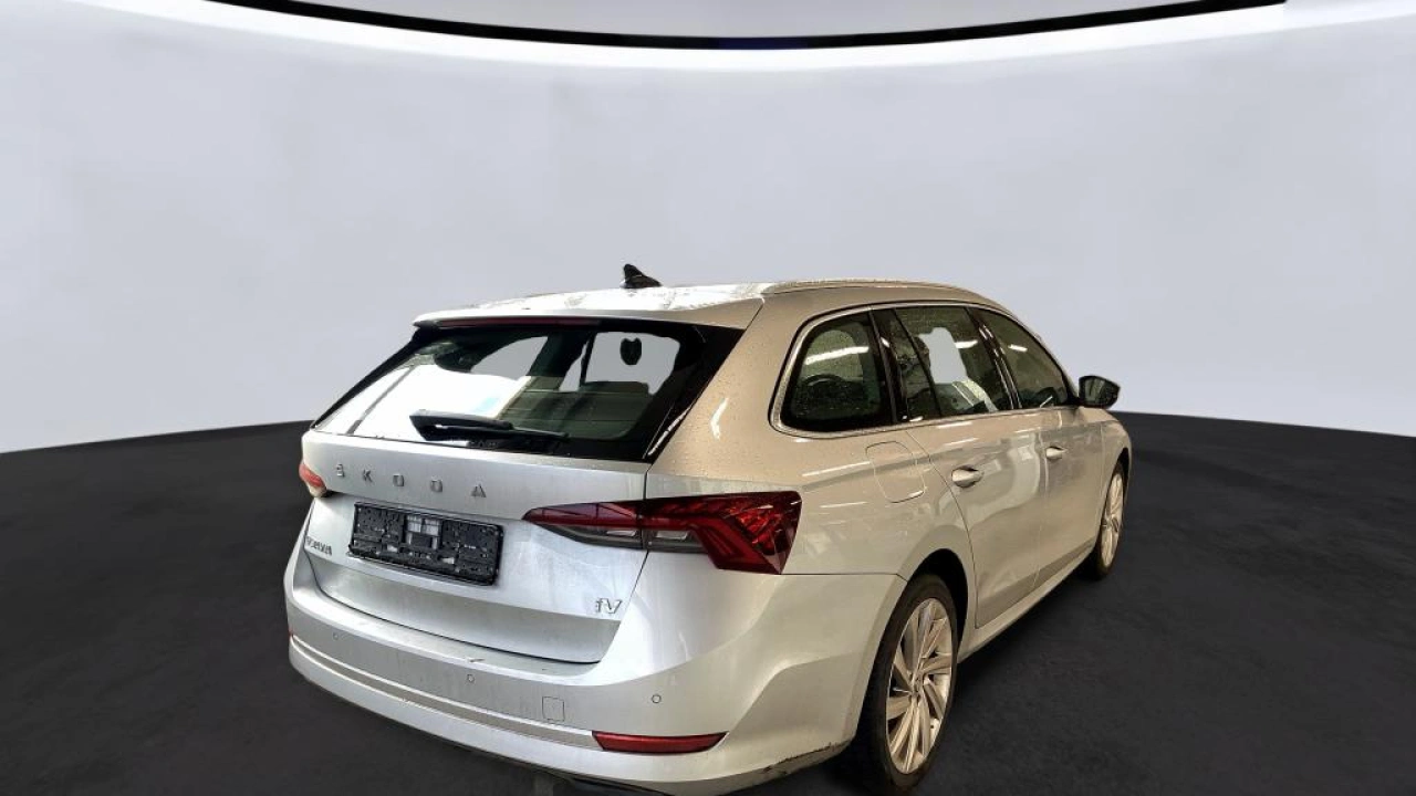 Škoda Octavia Combi 1.4 TSI iV PHEV Business Edition Plus